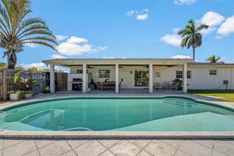 12805 SW 193rd Terrace Miami FL 33177