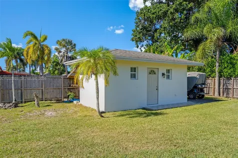 12805 SW 193rd Terrace Miami FL 33177