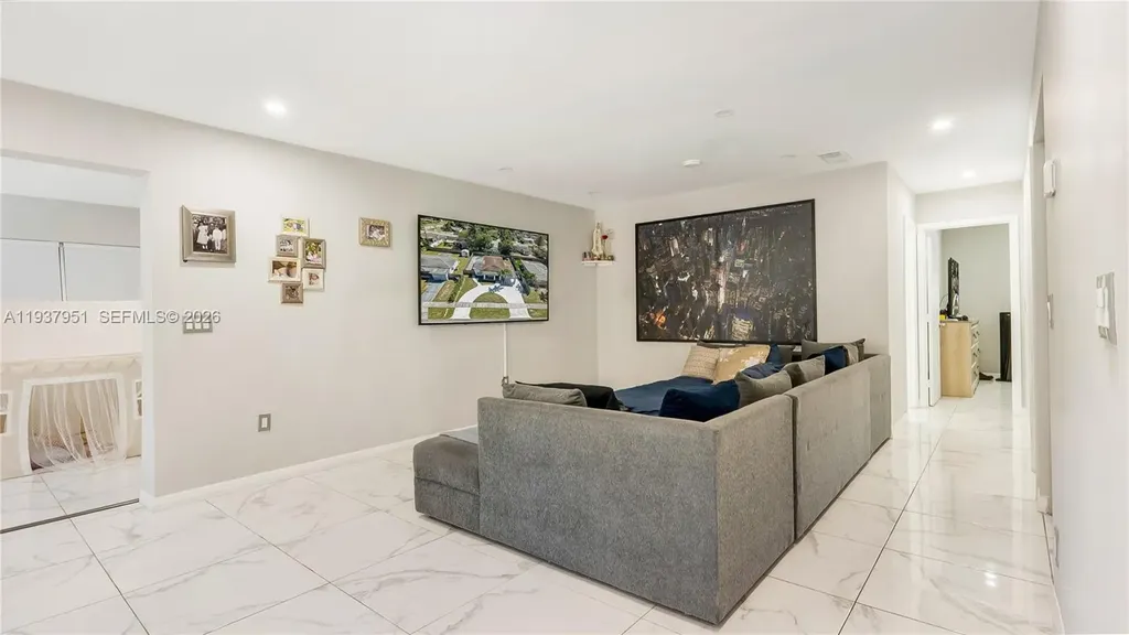 3120 SW 17th Street Fort Lauderdale FL 33312