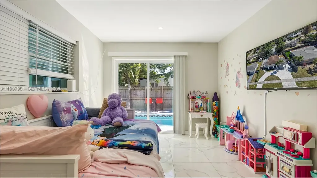 3120 SW 17th Street Fort Lauderdale FL 33312