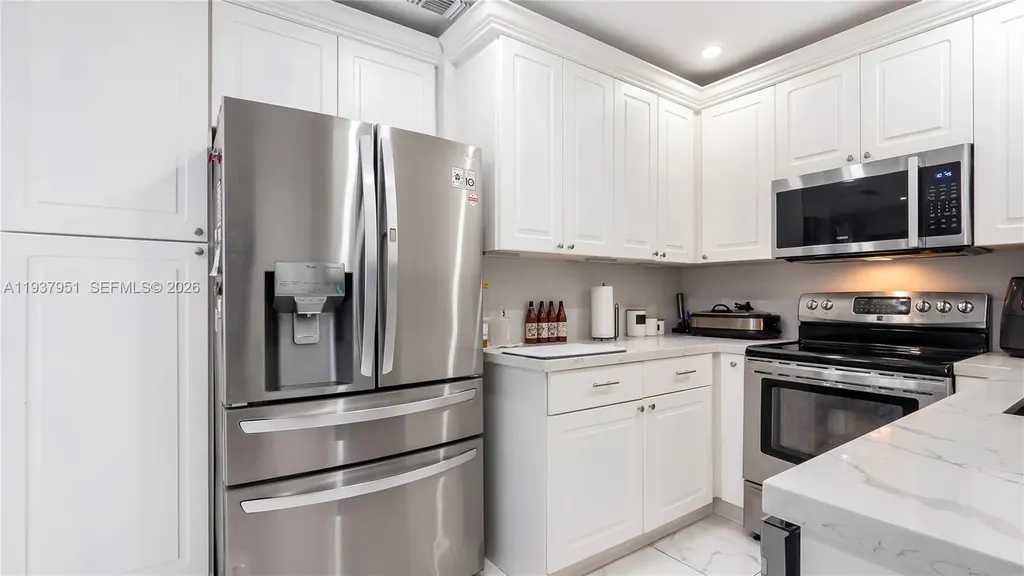 3120 SW 17th Street Fort Lauderdale FL 33312