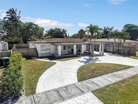 3120 SW 17th Street Fort Lauderdale FL 33312