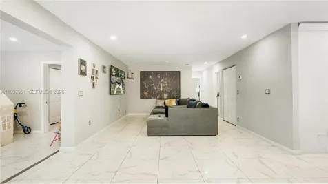 3120 SW 17th Street Fort Lauderdale FL 33312