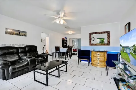 4914 NW 52nd Court Tamarac FL 33319