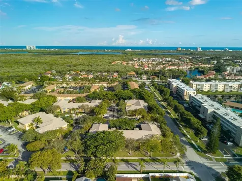 401 SE 10th Street Dania Beach FL 33004