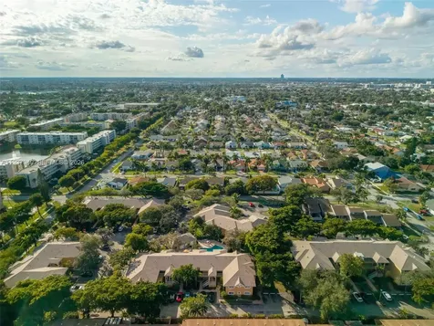 401 SE 10th Street Dania Beach FL 33004