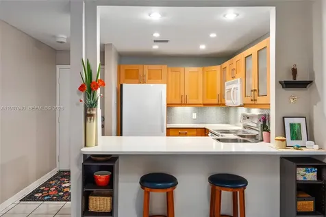 401 SE 10th Street Dania Beach FL 33004