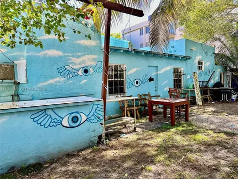12418 NE 4th Avenue North Miami FL 33161