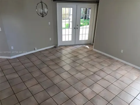 11274 SW 64 Lane Miami FL 33173