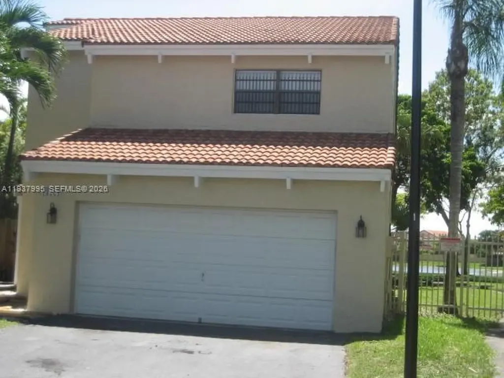 13224 SW 10 Te Miami FL 33184