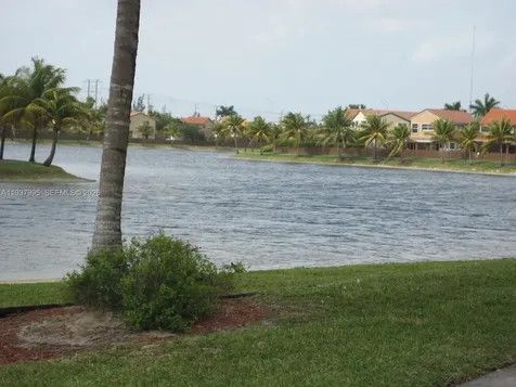 13224 SW 10 Te Miami FL 33184