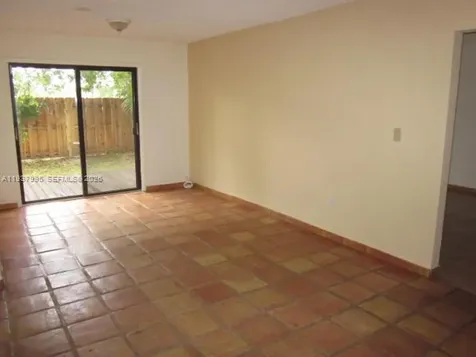13224 SW 10 Te Miami FL 33184