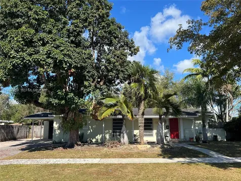 9755 SW 165th Terrace Miami FL 33157