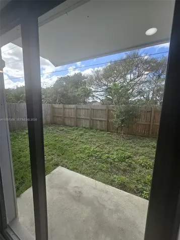568 NW 7th Street Florida City FL 33034