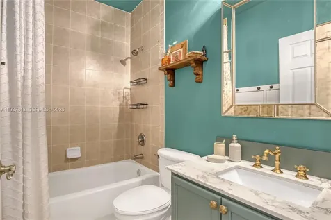 104 Harbors Way Boynton Beach FL 33435