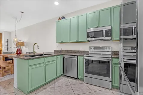 104 Harbors Way Boynton Beach FL 33435