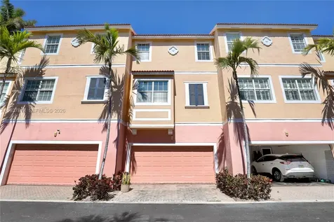 104 Harbors Way Boynton Beach FL 33435