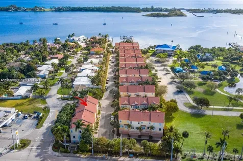 104 Harbors Way Boynton Beach FL 33435