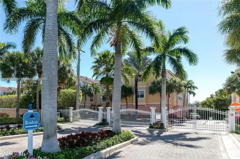 104 Harbors Way Boynton Beach FL 33435