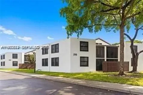 212 Lake Pointe Drive Oakland Park FL 33309