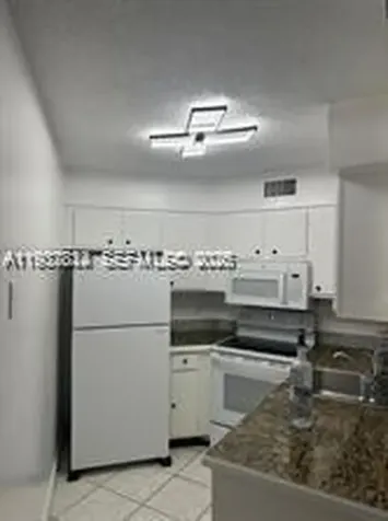 212 Lake Pointe Drive Oakland Park FL 33309