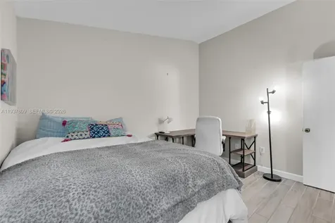 10831 NW 3rd Court Pembroke Pines FL 33026