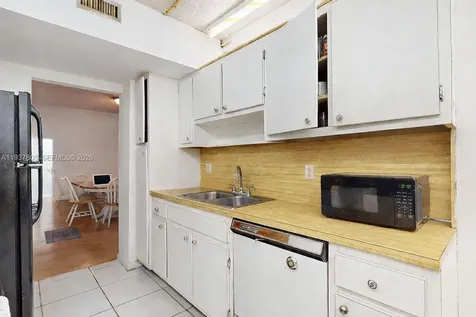 3850 Washington Street Hollywood FL 33021