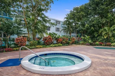 3850 Washington Street Hollywood FL 33021