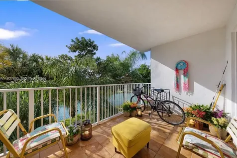 3850 Washington Street Hollywood FL 33021