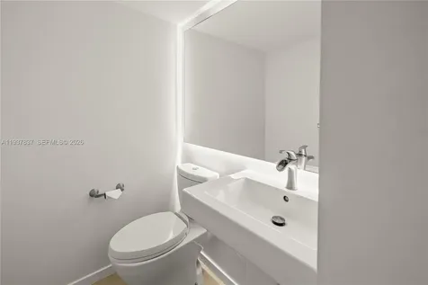 5 Island Avenue Miami Beach FL 33139