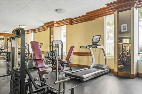 5 Island Avenue Miami Beach FL 33139