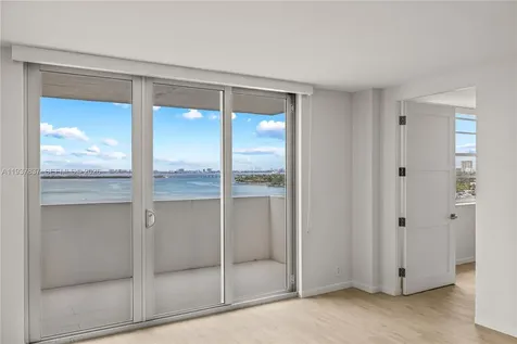 5 Island Avenue Miami Beach FL 33139