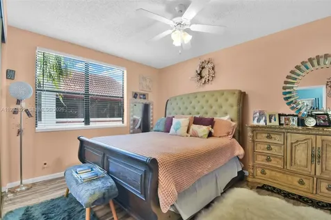 1419 Avon Lane North Lauderdale FL 33068