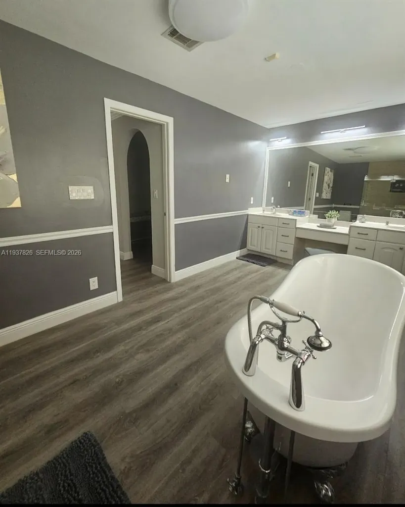 5320 NE 16th Terrace Fort Lauderdale FL 33334