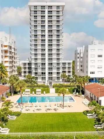 2457 Collins Avenue Miami Beach FL 33140