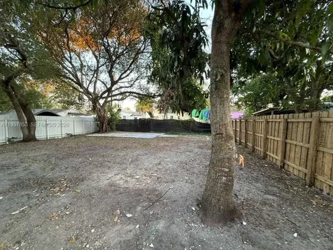 854 NW 76th Street Miami FL 33150
