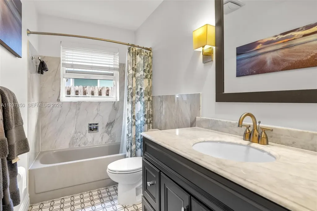 5670 NE 21st Drive Fort Lauderdale FL 33308