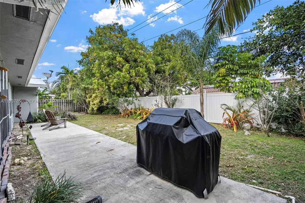 5670 NE 21st Drive Fort Lauderdale FL 33308