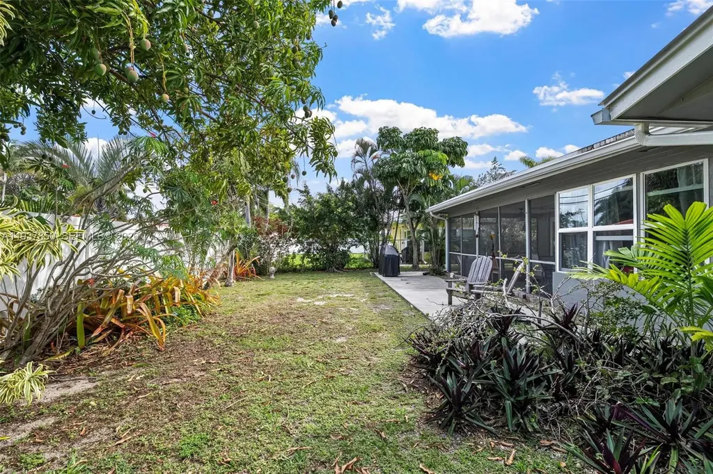 5670 NE 21st Drive Fort Lauderdale FL 33308