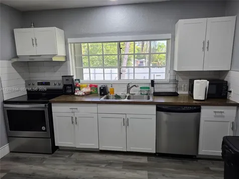 13895 NE 11th Avenue North Miami FL 33161