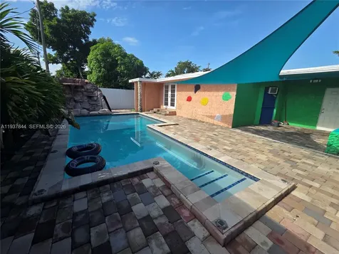 13895 NE 11th Avenue North Miami FL 33161