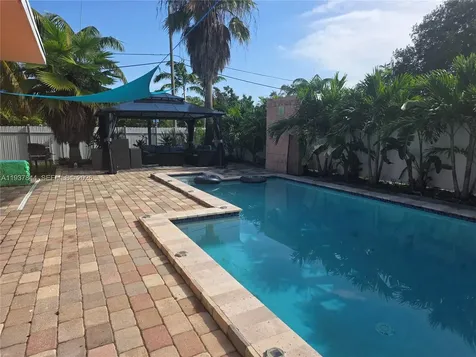 13895 NE 11th Avenue North Miami FL 33161