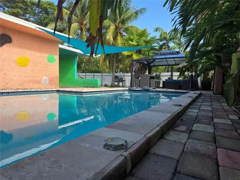 13895 NE 11th Avenue North Miami FL 33161