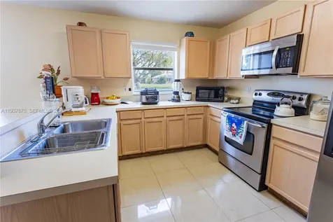 615 NW Stanford Lane Port St. Lucie FL 34983
