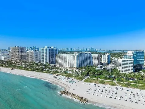 2899 Collins Avenue Miami Beach FL 33140