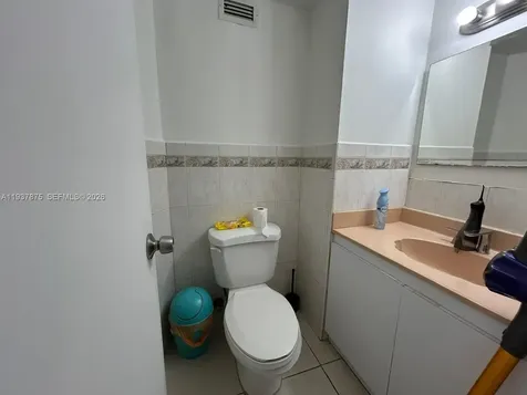 2899 Collins Avenue Miami Beach FL 33140