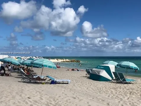 2899 Collins Avenue Miami Beach FL 33140
