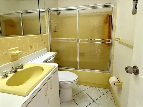 3177 S Ocean Drive Hallandale Beach FL 33009