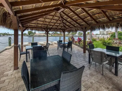 3177 S Ocean Drive Hallandale Beach FL 33009