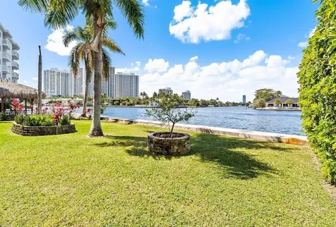 3177 S Ocean Drive Hallandale Beach FL 33009